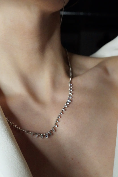 Chelsea Lumière Triangle Necklace