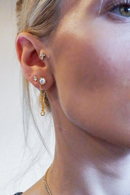 Sovereign Flow Moissanite 18k Gold Earrings