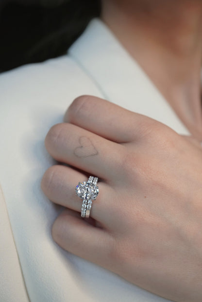 Regency Solitaire Oval Ring