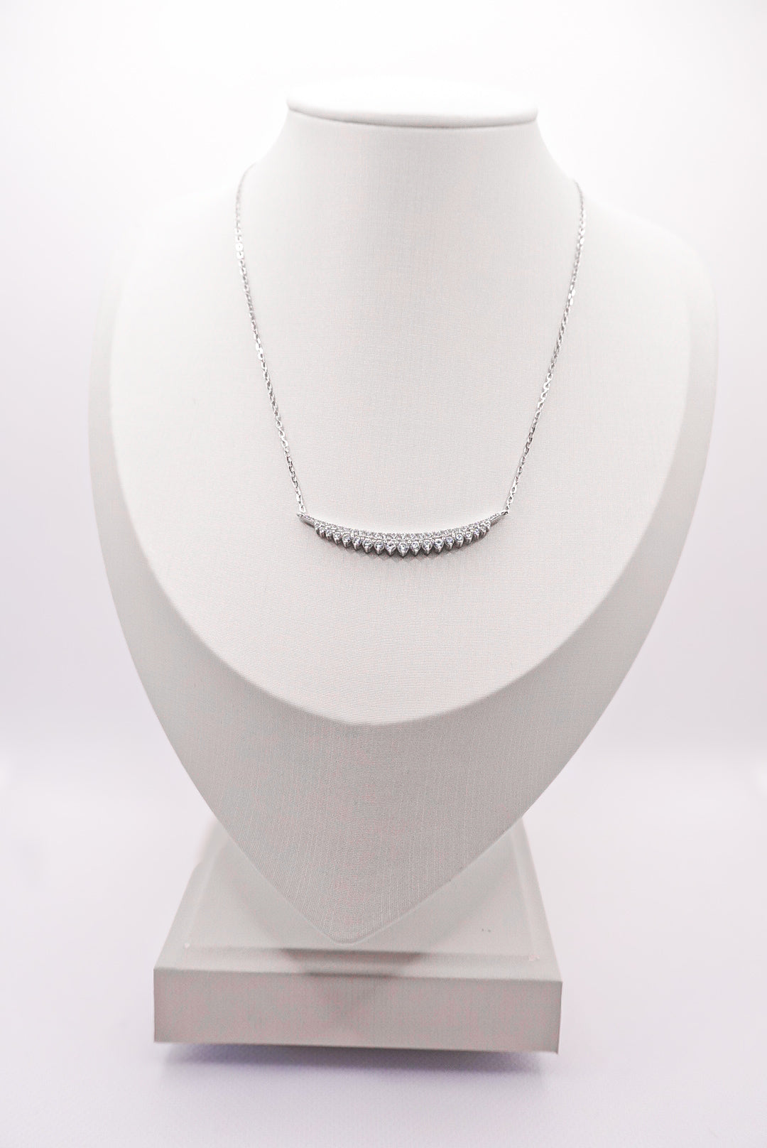 Windsor Arc Necklace