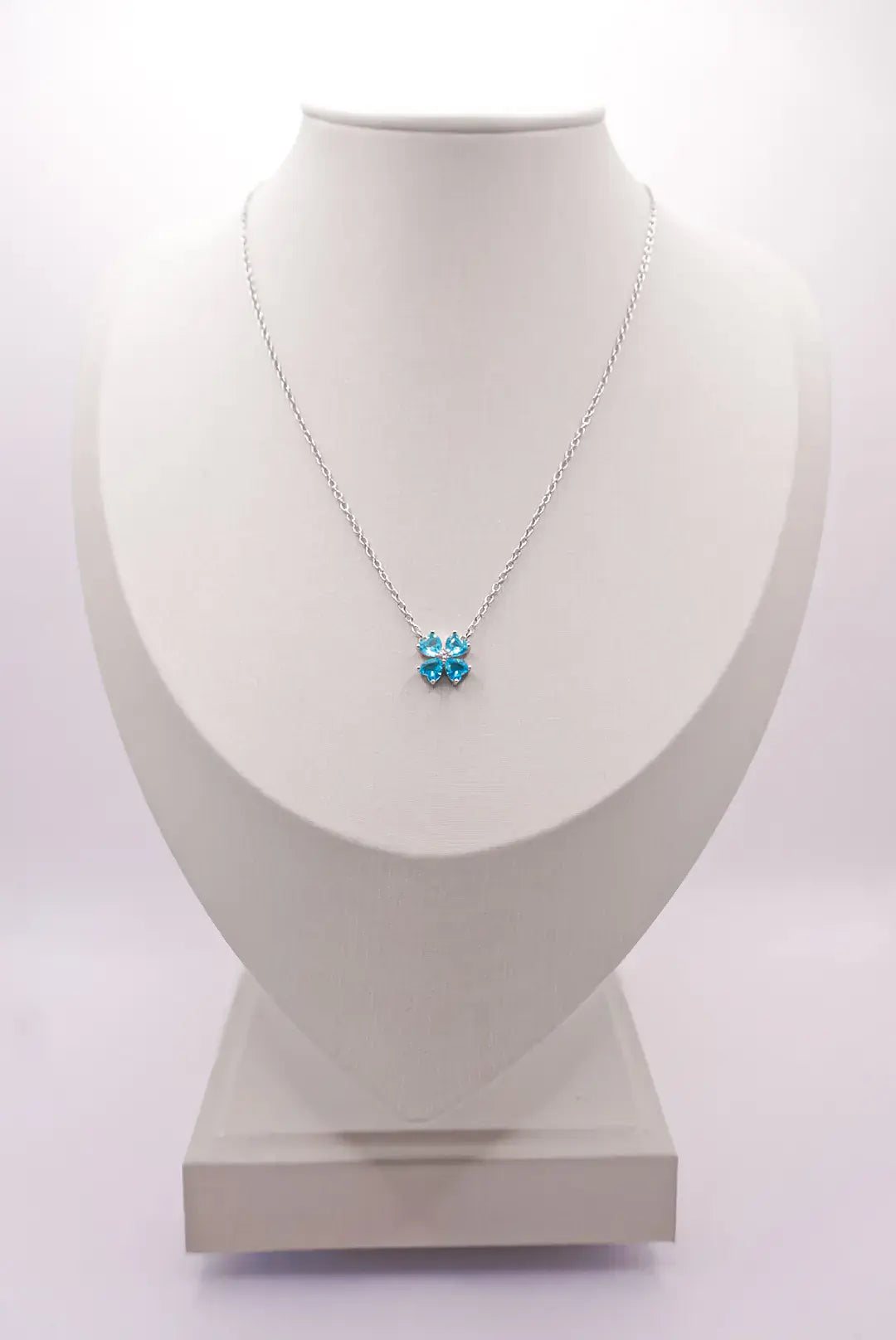 Alboni Clover Aquamarine Necklace