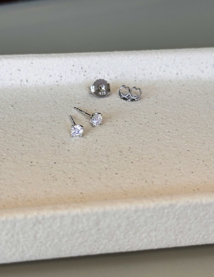 Sovereign Moissanite Stud Earring - 4mm