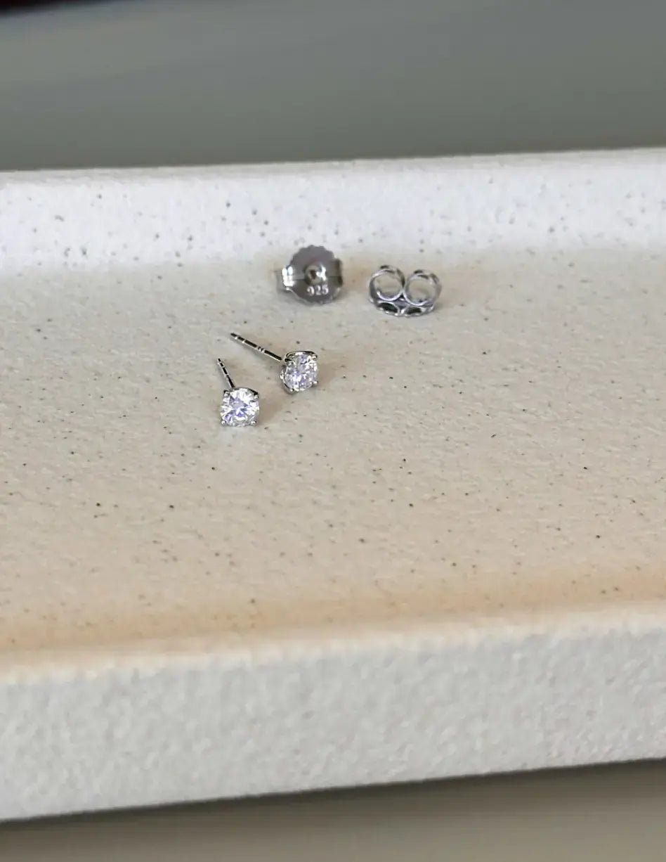 Sovereign Moissanite Stud Earring - 4mm
